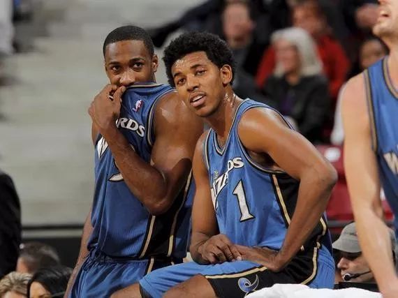 密集赛程中 密集赛程中